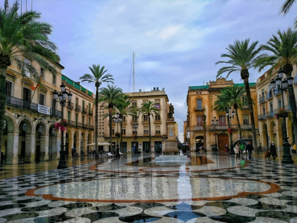 imagen de plaza de vilanova i la geltru